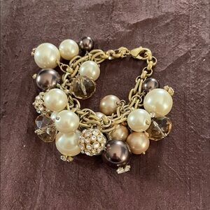 Stella & Dot Gold and Cream Pearl Bracelet